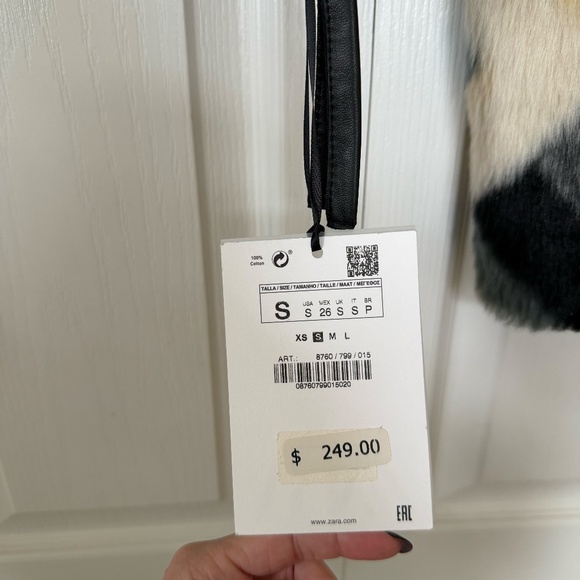 Zara A/W 21 Limited Edition Faux Fur Chevron Jacket - Picture 3 of 6